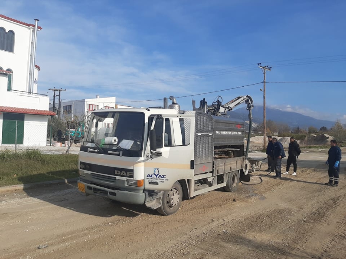 &Tau;&omicron; &laquo;&epsilon;&upsilon;&chi;&alpha;&rho;&iota;&sigma;&tau;ώ&raquo; &tau;&omicron;&upsilon; &Pi;&rho;&omicron;έ&delta;&rho;&omicron;&upsilon; &tau;&eta;&sigmaf; &Delta;&Epsilon;&Upsilon;&Alpha;&Sigma;&nbsp;&pi;&rho;&omicron;&sigmaf; &tau;&omicron; 10 &omicron; &Sigma;.&Pi;. &kappa;&alpha;&iota; &tau;&eta;&nu; &Pi;&omicron;&rho;&epsilon;ί&alpha; &Alpha;.&Epsilon;.